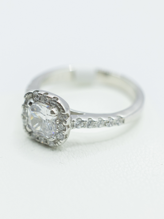 SKYLAR ZIRCONIA SILVER RING